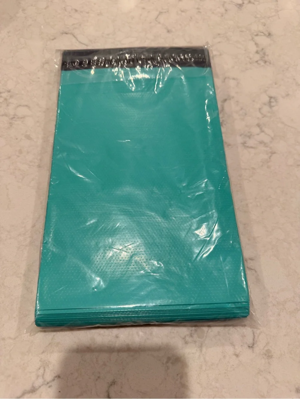 6 X 9 Pack of 100 Poly Mailers